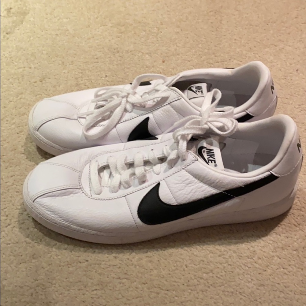 Nike Men’s Sneakers